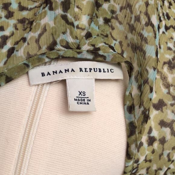 Banana Republic Sheer Floral Transparent Blouse Top V-Neck Sleeveless Size XS - Picture 8 of 10